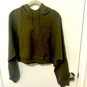 🌹PRICE FIRM ECHT EUC Long Sleeves Size L Women’s Cropped Hoodie Jacket!